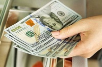 قیمت دلار امروز 24 مرداد 1405 / افزایش ابهام بر سر توافق ایران و آمریکا قیمت دلار را بالا برد