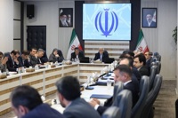 عارف: دولت متعهد است تحت هر شرایطی معیشت مردم را تأمین کند