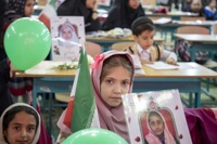 فرزندان ایران در نخستین مهر پس از جنگ/قصه ناتمام دانش‌آموزان میناب