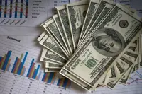 مطمئنم غارت پول نفت بدون بده‌بستان میان چند حلقه ممکن نبود/ پشت پرده تراستی‌‌های آلوده یک جریان است نه یک مدیر