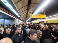 هم‌نفس با سیل سیاه‌پوشان در زیرزمین‌های تهران